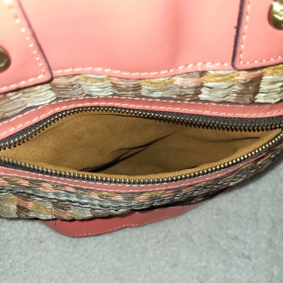 Patricia Nash Woven Purse Bag Coral Peach Tan Blue Gold Hardware - Picture 4 of 16